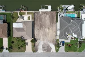 415 Willet Ave, Naples