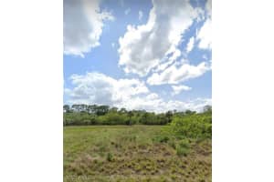 210 Moonlight Ln, Labelle