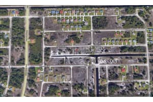 1222 Decature St E, Lehigh Acres