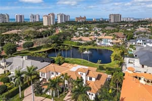 333 Sedgwick Ct, Naples