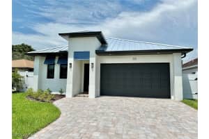 685 107th Ave N, Naples