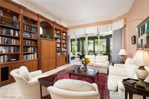 8960 Bay Colony Dr 104, Naples