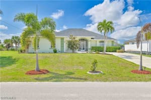 926 Sw 8th Pl, Cape Coral