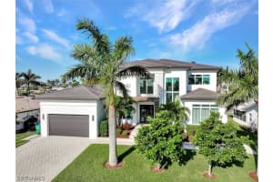 5610 De Soto Ct, Cape Coral