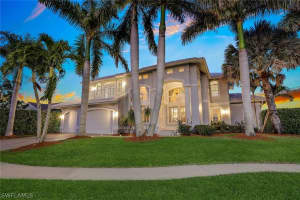 71 Hickory Ct, Marco Island