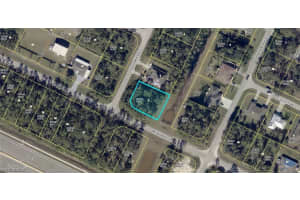 3009/3011 Hightower Ave S, Lehigh Acres