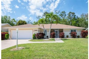 889 Charlemagne Blvd, Naples