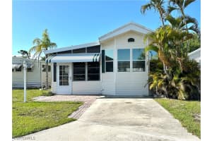 4590 Candlestick Ct E, Estero