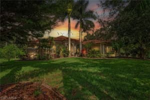 1911 Piccadilly Cir, CAPE CORAL
