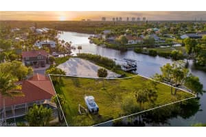 27218 High Seas Ln, Bonita Springs