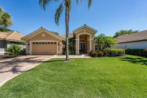 436 Crestwood Ln, Naples