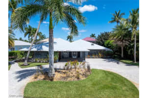 27171 Driftwood Dr, BONITA SPRINGS