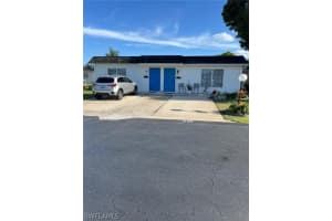 18 Hamlin Ct, Lehigh Acres