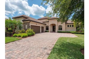 9561 Siracusa Ct, Naples