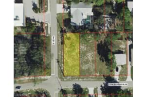 1003 Frank Whiteman Blvd, Naples
