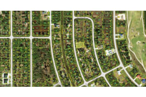 7064 Manniz Rd, Port Charlotte