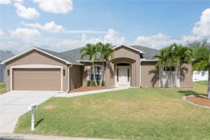 2743 Nature Pointe Loop, Fort Myers