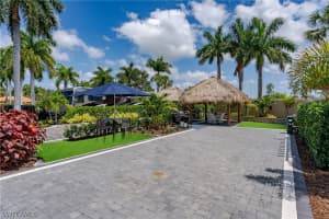 13623 Snook Cir, Naples