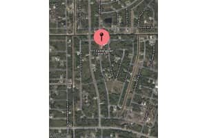 517 Cottonwood Ave S, Lehigh Acres