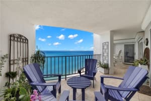 3951 Gulf Shore Blvd N Ph 2c, Naples