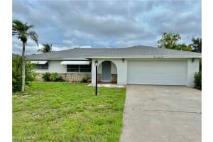 326 Se 47th St, Cape Coral 326 Se 47th St, Cape Coral