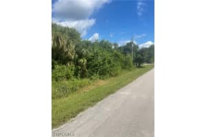 520 18th St Ne, Naples