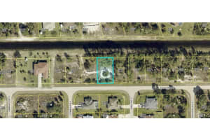 527 Addison St E, Lehigh Acres