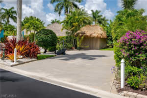 13573 Snapper Ln, Naples