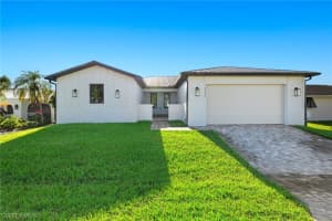 12230 Matlacha Blvd, Matlacha Isles
