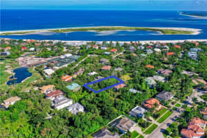 374 Gumbo Limbo Ln, Marco Island