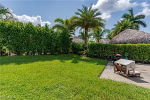 13562 Snapper Ln, Naples