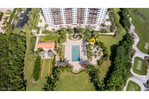 1060 Borghese Ln 205, Naples