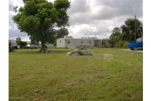 4873 Sandpiper Dr, St James City