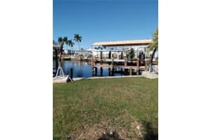 2413 York Rd, St James City
