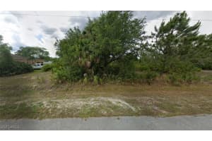715 Mckinley Ave, Lehigh Acres