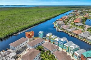 5825 Shell Cove Dr 115, Cape Coral