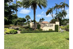 8715 Charter Club Cir 2, Fort Myers