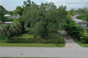 2808 Van Buren Ave, Naples