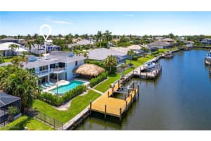 252 N Barfield Dr, Marco Island