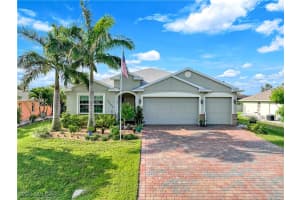 2606 Sw 38th St, Cape Coral