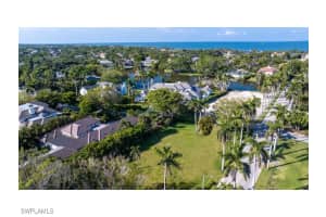 2433 Lantern Ln, Naples