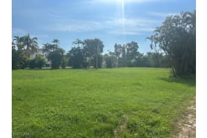 16660 Arbor Ridge Dr, Fort Myers