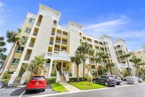 7671 Pebble Creek Cir 303, Naples
