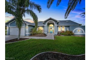 11802 Royal Tee Ct, Cape Coral
