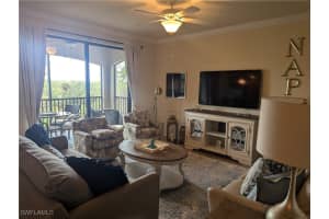 9826 Giaveno Cir 1537, Naples