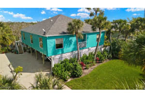 838-840 Rabbit Rd, Sanibel