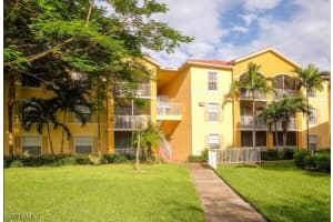 4122 Residence Dr 120, Fort Myers