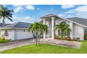 2228 Sw 43rd St, Cape Coral