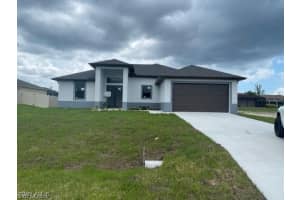 1005 Sw 11th Ct, Cape Coral