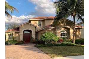 291 Saddlebrook Ln, Naples
